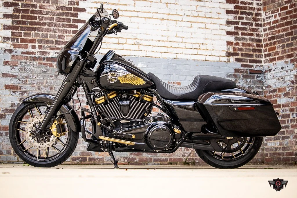 2021 HARLEY-DAVIDSON ROAD KING SPECIAL - CLUB STYLE PERFORMANCE